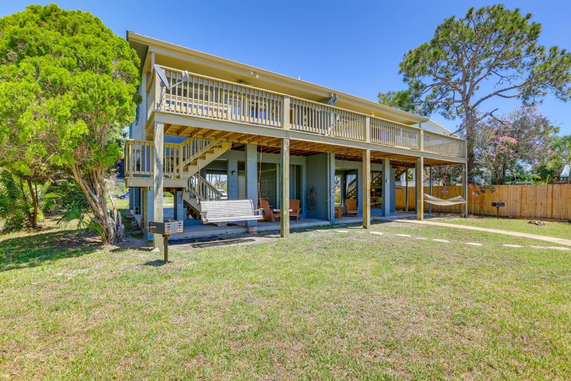 Waterfront Cedar Key Duplex Home Grill And Dock! Bagian luar foto